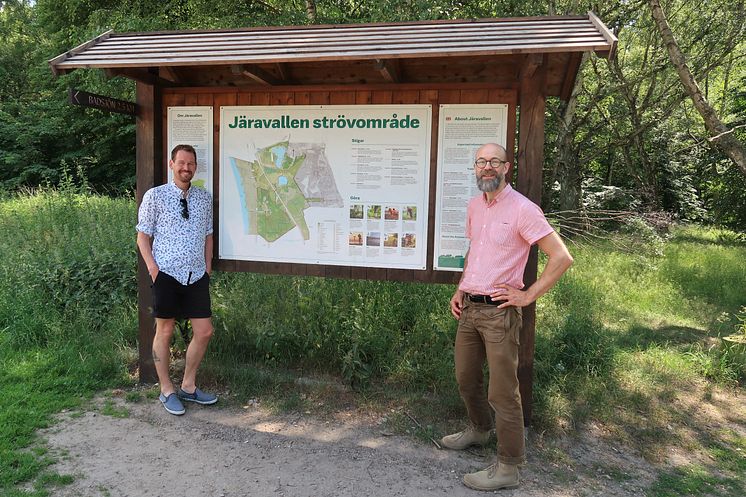 Thomas Rödin Hulth (MP) och Kami Petersen (MP) i Järavallen