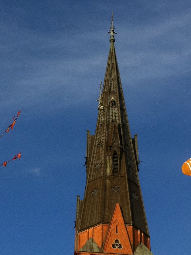 Klätterservice inspekterar Uppsala Domkyrka okt 2011