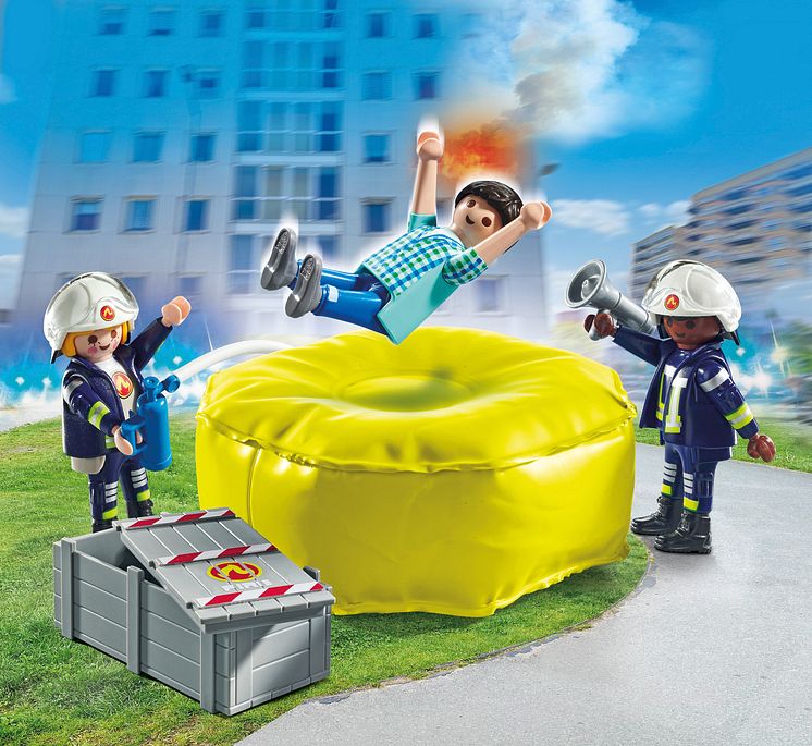 Feuerwehrleute mit Luftkissen (71465) von PLAYMOBIL