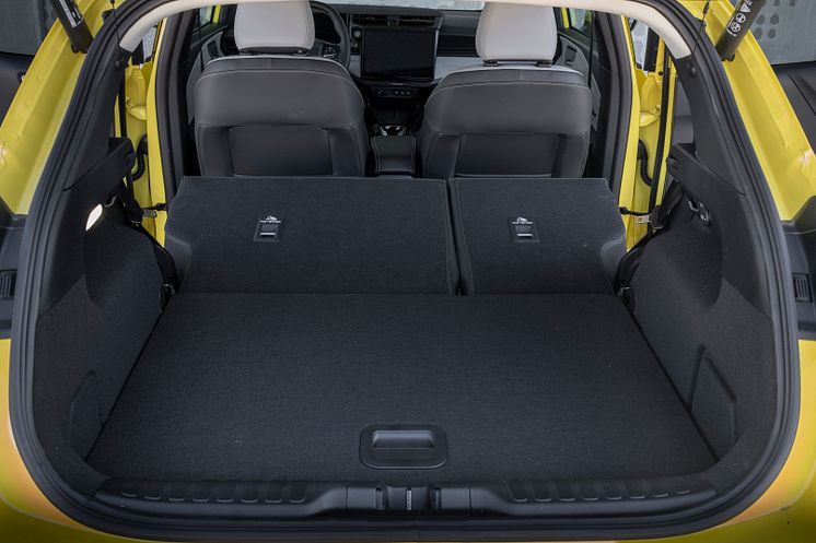 2025 Elektrisk SUV Puma Electric Yellow (14).jpg