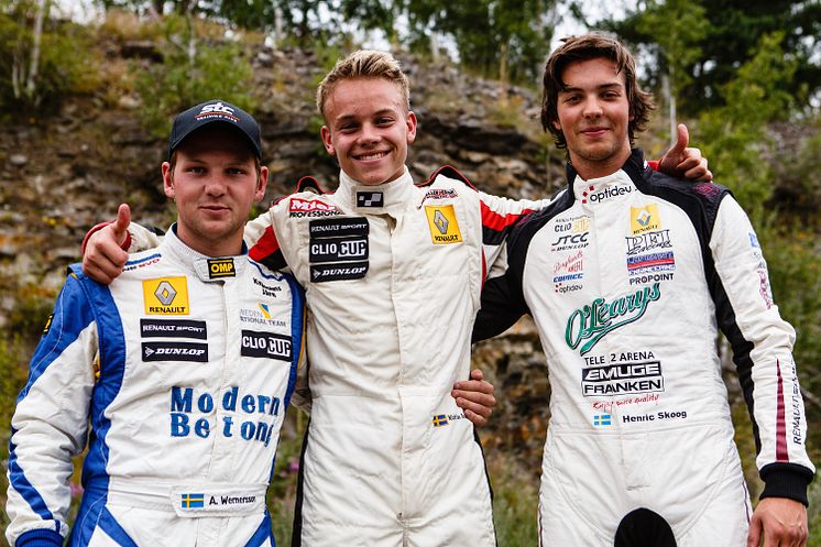 Prispallen Clio Cup Race 1. Fr.v: Andreas Wernersson, Nicklas Oscarsson, Henric Skoog.