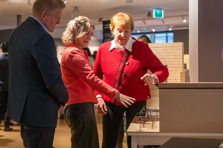 Karianne Tung, Marianne Borgen og Øystein Strand 