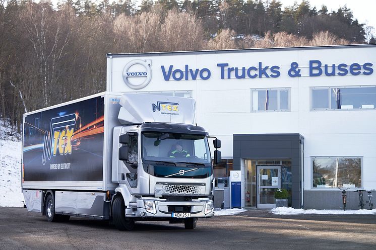 NTEX har en av de första ellastbilarna i Västsverige från Volvo.