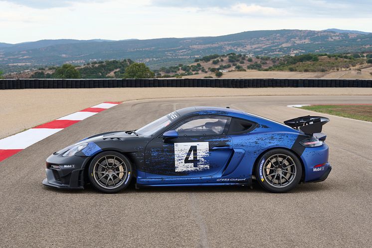 2 - 718 Cayman GT4 RS Clubsport.jpg