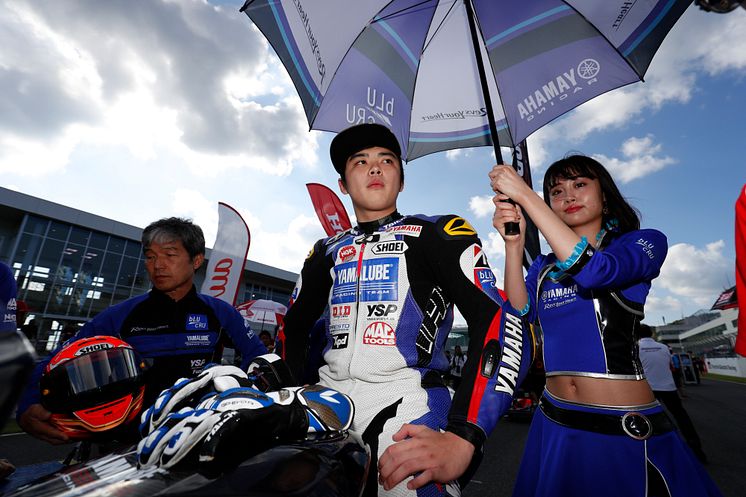 2019100702_008xx_JRR_Rd7_前田選手_4000