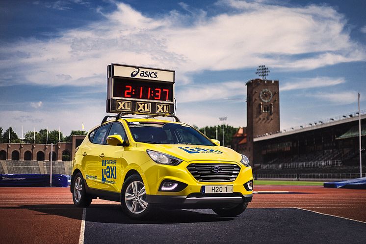 Hyundai ix35 Fuel Cell - Ledarbil på Stockholm Marathon 2016