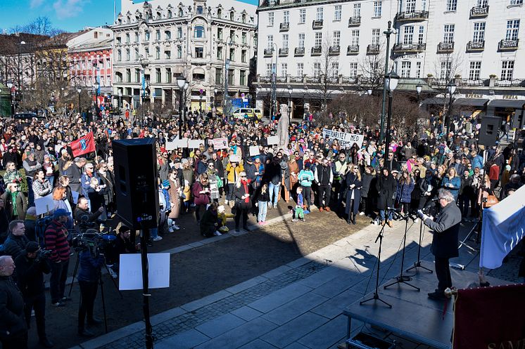 Forsvar kunstnerisk ytringsfrihet – solidaritet med kunstnerne