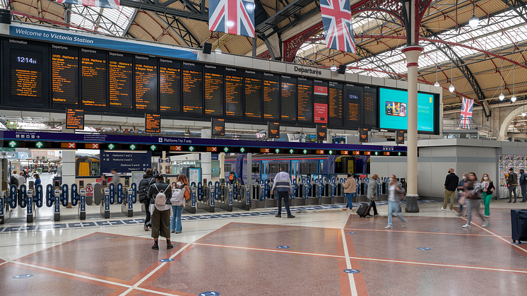 AFTER image of the additional ticket gates serving platforms 1-7
