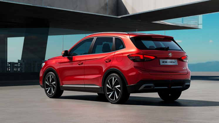 MG ZS Hybrid+ takasivu.jpg