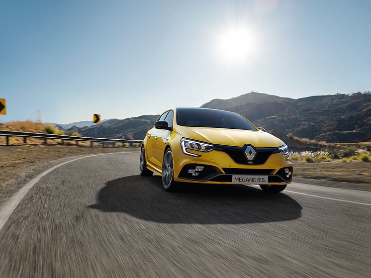 2020 - New Renault MEGANE R.S. Trophy.jpg