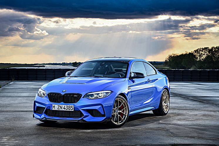 BMW M2 CS