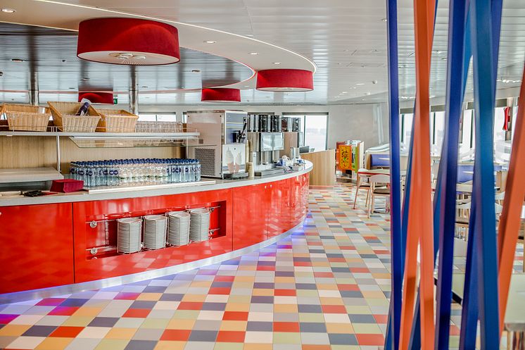 Restaurant auf Scandlines' neuer Hybridfähre "Berlin"