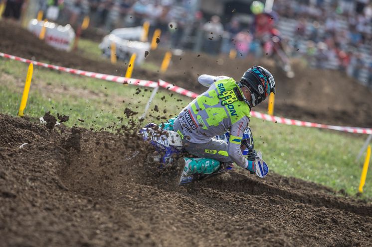 2018082002_007xx_MXGP_Rd16_シンプソン選手_4000