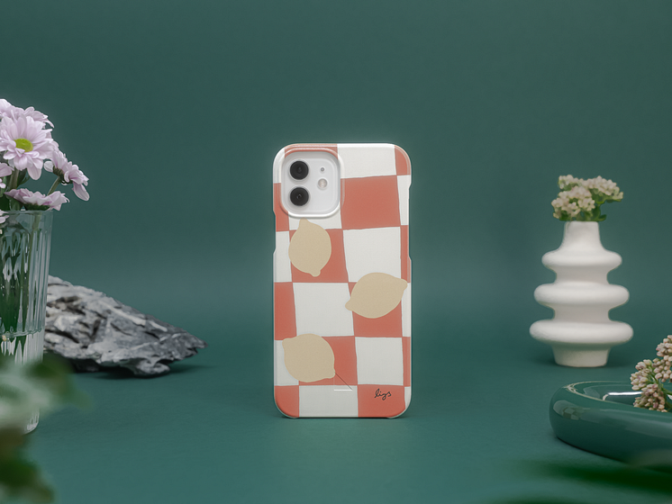 iPhone12InCase1_rekonditionerad_refurbed.png