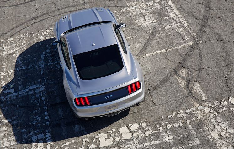 FORD MUSTANG 2015 - 7