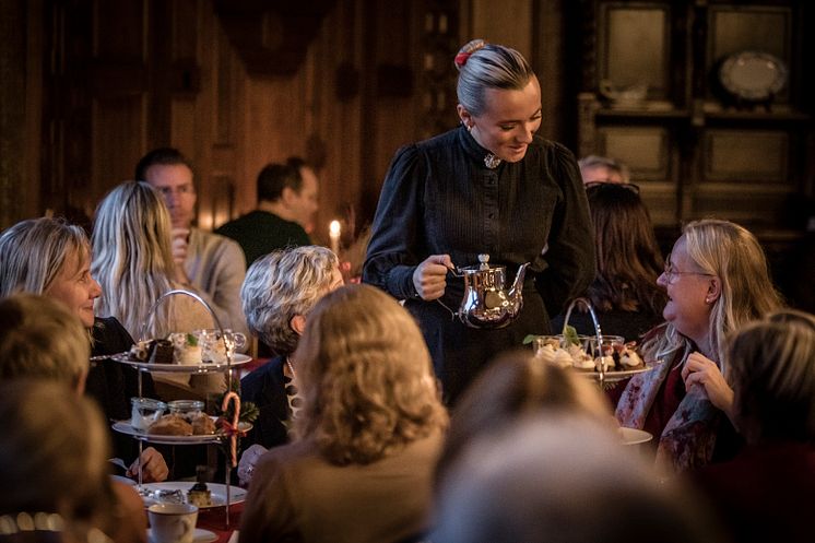 Christmas tea i slottsmatsalen lockade många besökare