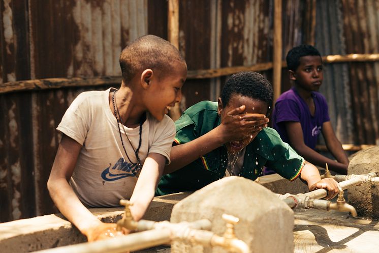 WASSER FÜR ALLE in Äthiopien - jeder Pfandbecher zählt