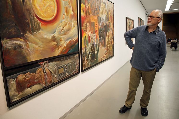 Der Maler Sighard Gille stellt sein Triptychon "Wessen Morgen ist der Morgen" aus der aktuellen Retrospektive "ruhelos" im Museum der bildenden Künste Leipzig vor