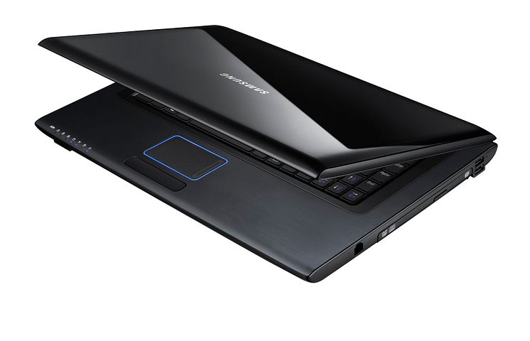 Laptop R522