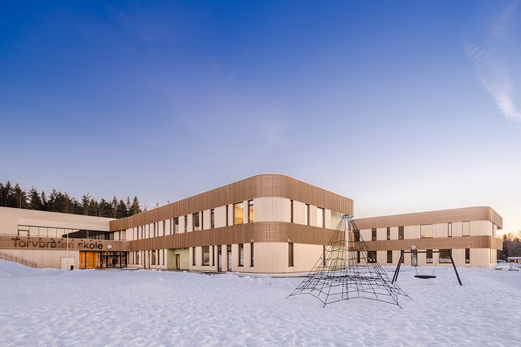 Torvbråten skole_skolepark_LINK Arkitektur / Hundven-Clements Photography