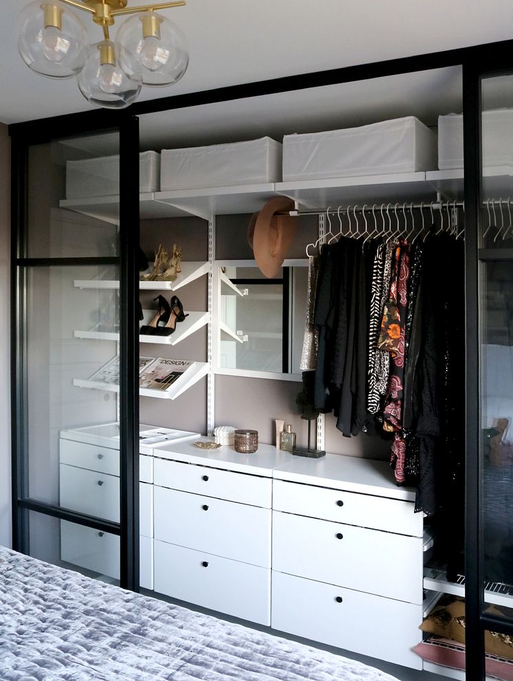 Elfa - Skyvedørsgarderobe med Décor - Malin Karlsson - 1