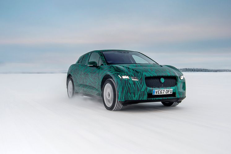 I-PACE Winter testing_028