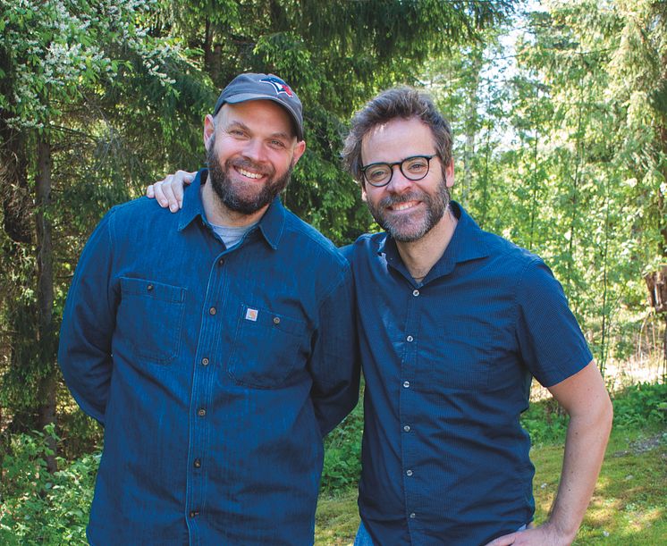 Författarna Magnus Vasilis och Peter M Eronson