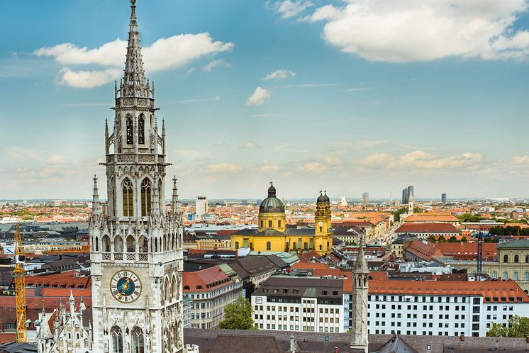 München: Rathausturm, Theatinerkirche, Stadtansicht 