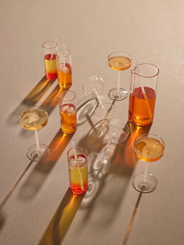 VARMBLIXT glass 29 DKK, Champagne coupe 49 DKK, carafe with stirrer 99 DKK