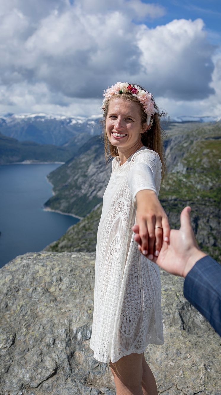 Wedding at Trolltunga 2023