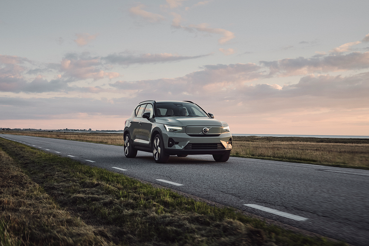 XC40_Recharge_Twin_Sage_Green