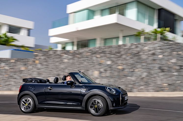 MINI Cooper SE Cabriolet