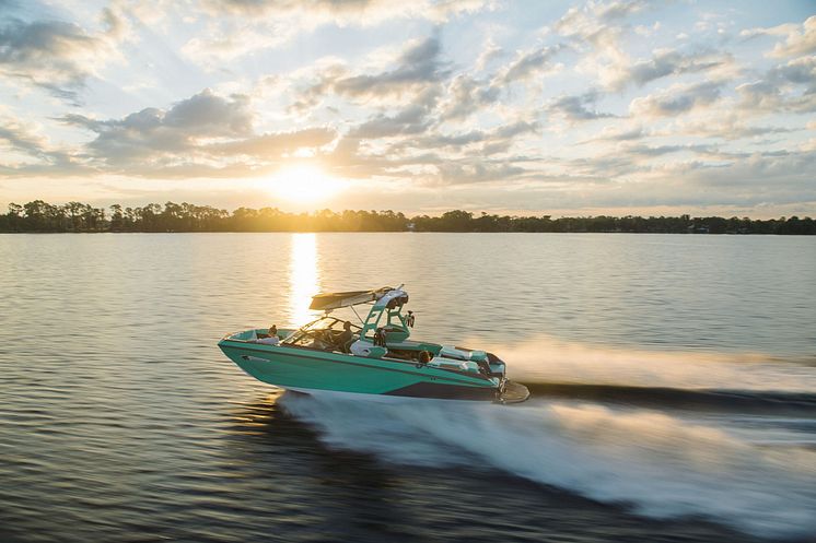 Hi-res image - YANMAR - The new YANMAR diesel package is available on the Super Air Nautique G25