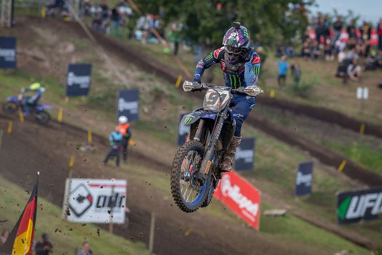 2021100403_002xx_MXGP_Rd11_シーワー選手_4000