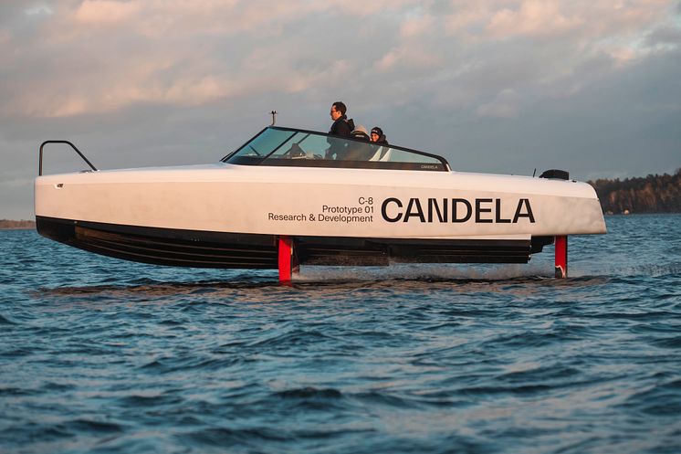 Candela C-8 maiden flight