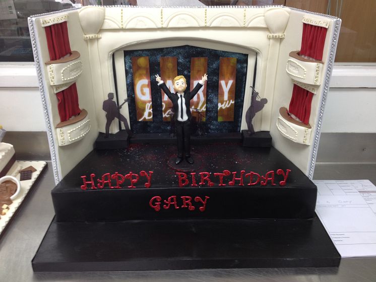 Gary Barlow cake