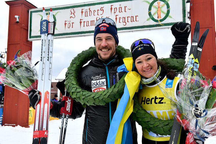 John Kristian Dahl och Britta Johansson Norgren vann Vasaloppet 2017