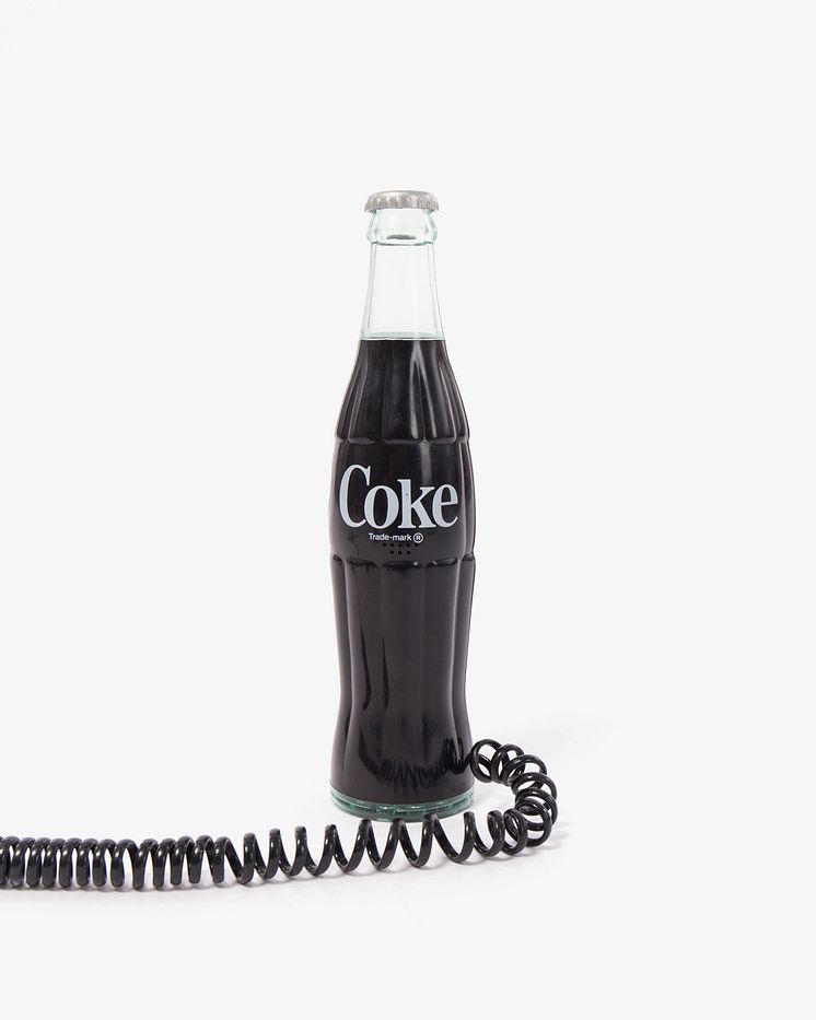 Coca-Cola-Telefon-Low-Res