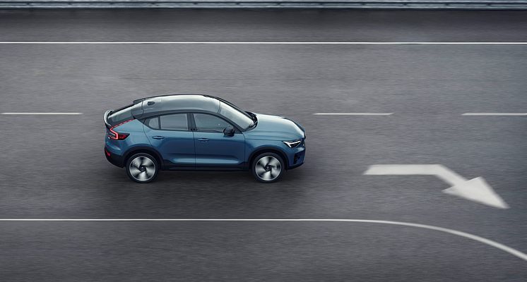 Volvo C40 Recharge.jpg