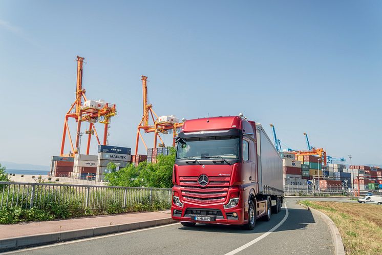 Mercedes-Benz Actros MirrorCam