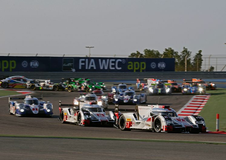 WEC Bahrain 2015 - Audi R18 e-tron quattro #7, Marcel Fässler, André Lotterer, Benoît Tréluyer - Audi R18 e-tron quattro #8, Lucas di Grassi, Loïc Duval, Oliver Jarvis