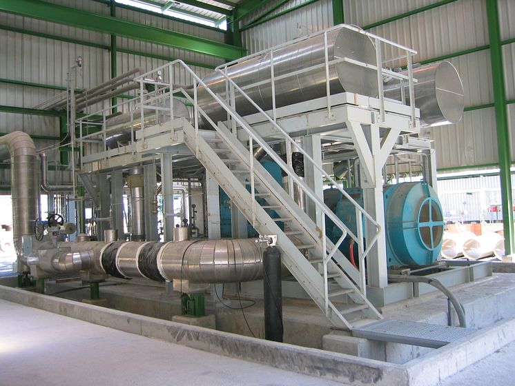 Laby Compressor at LNG Terminal.jpg