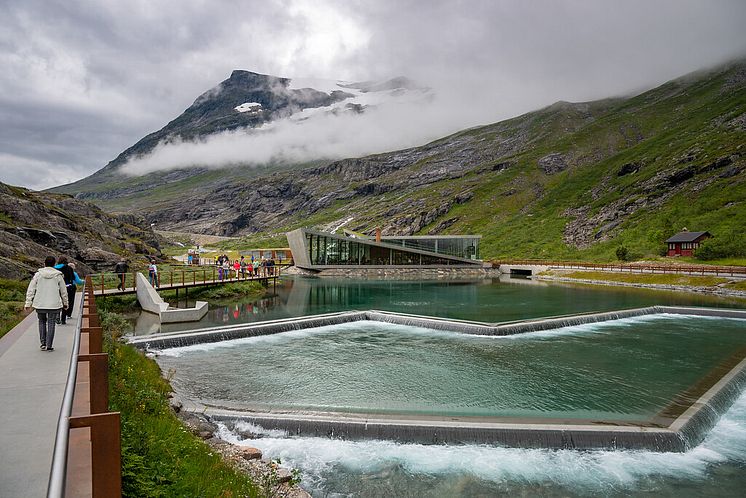 Trollstigen plateau with the cafe
