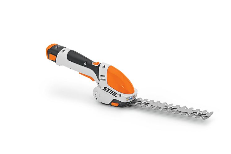 STIHL HSA 25 med busksax – produktbild