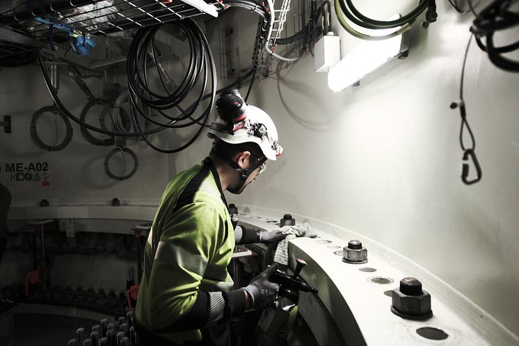 GWS Technician Inside turbine