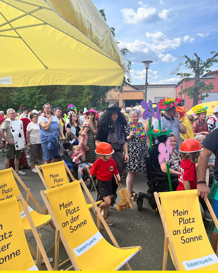 Zählung der Teilnehmerinnen und Teilnehmer bei der Dorfheldentour in Hagenbüchach 
