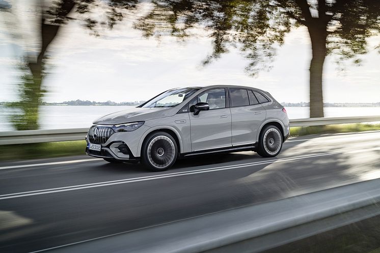 Mercedes-AMG EQE SUV