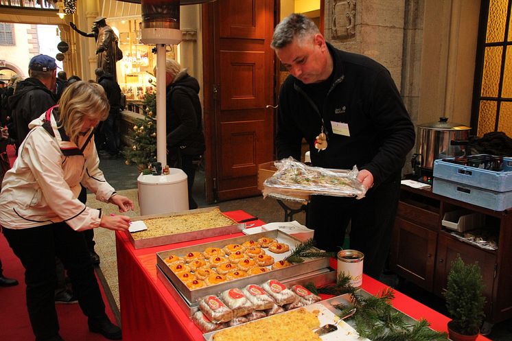 Großer Erfolg: Bärenherz-Weihnachtsbasar 2015