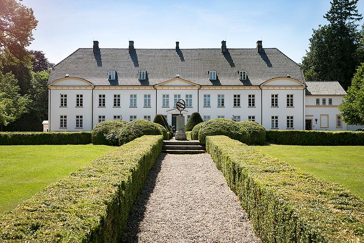 Schloss_zentral.jpg