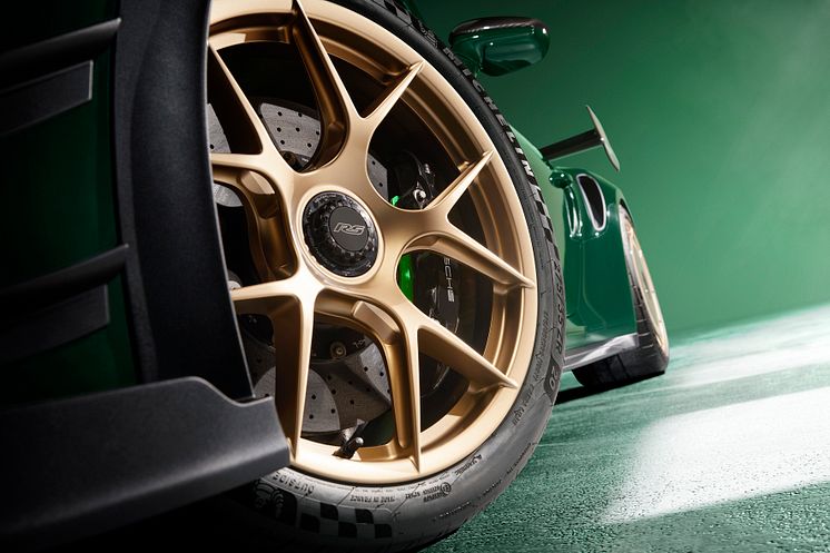 Porsche 911 GT3 RS Manthey Kit
